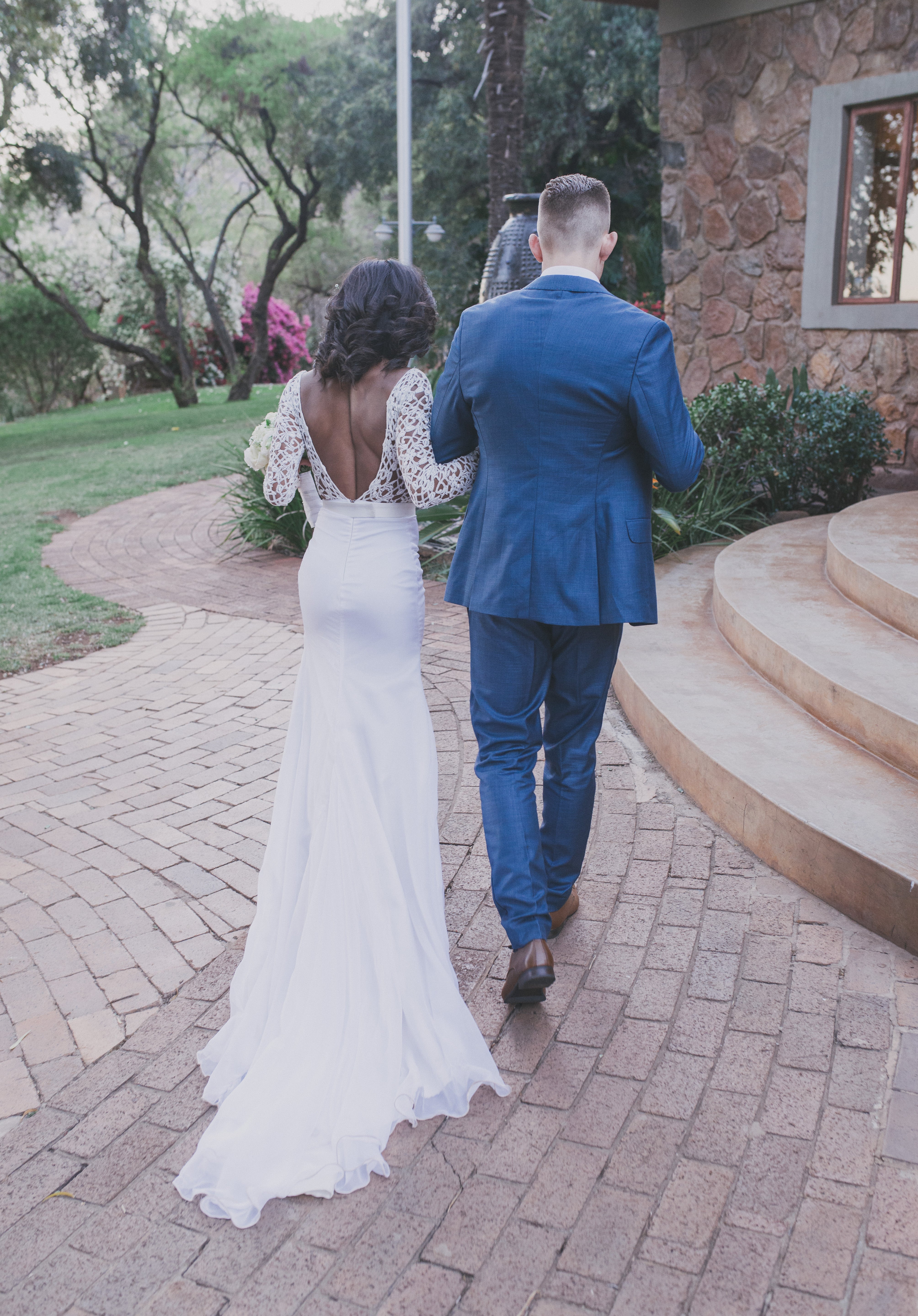 Classic Blue Elegance in Cape Town – A Busanimen Wedding | April 2019