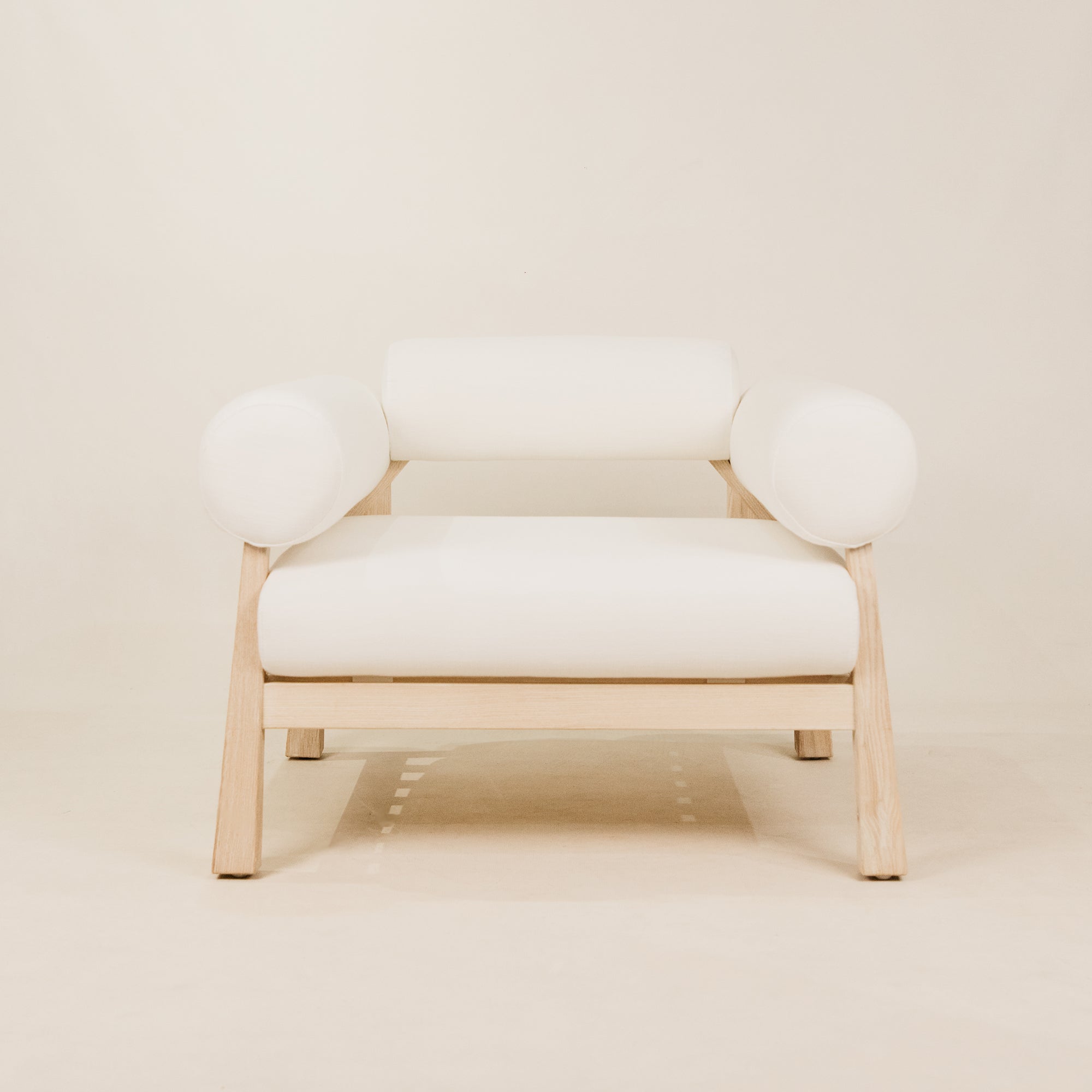 Vista Leisure Ashwood Chair – White