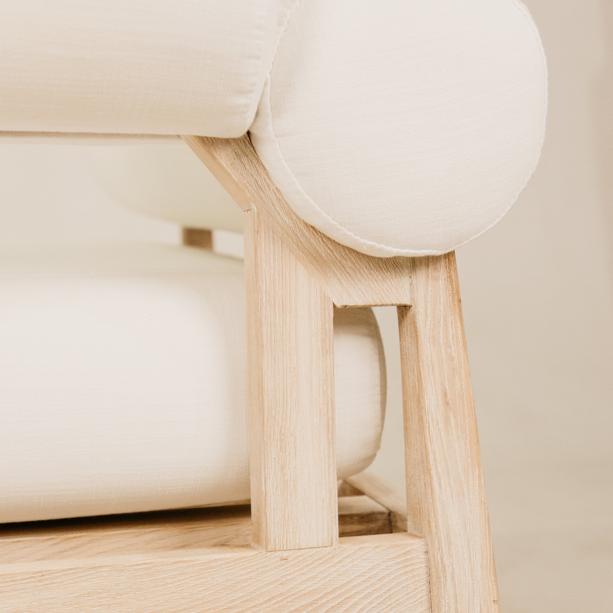 Vista Leisure Ashwood Chair – White
