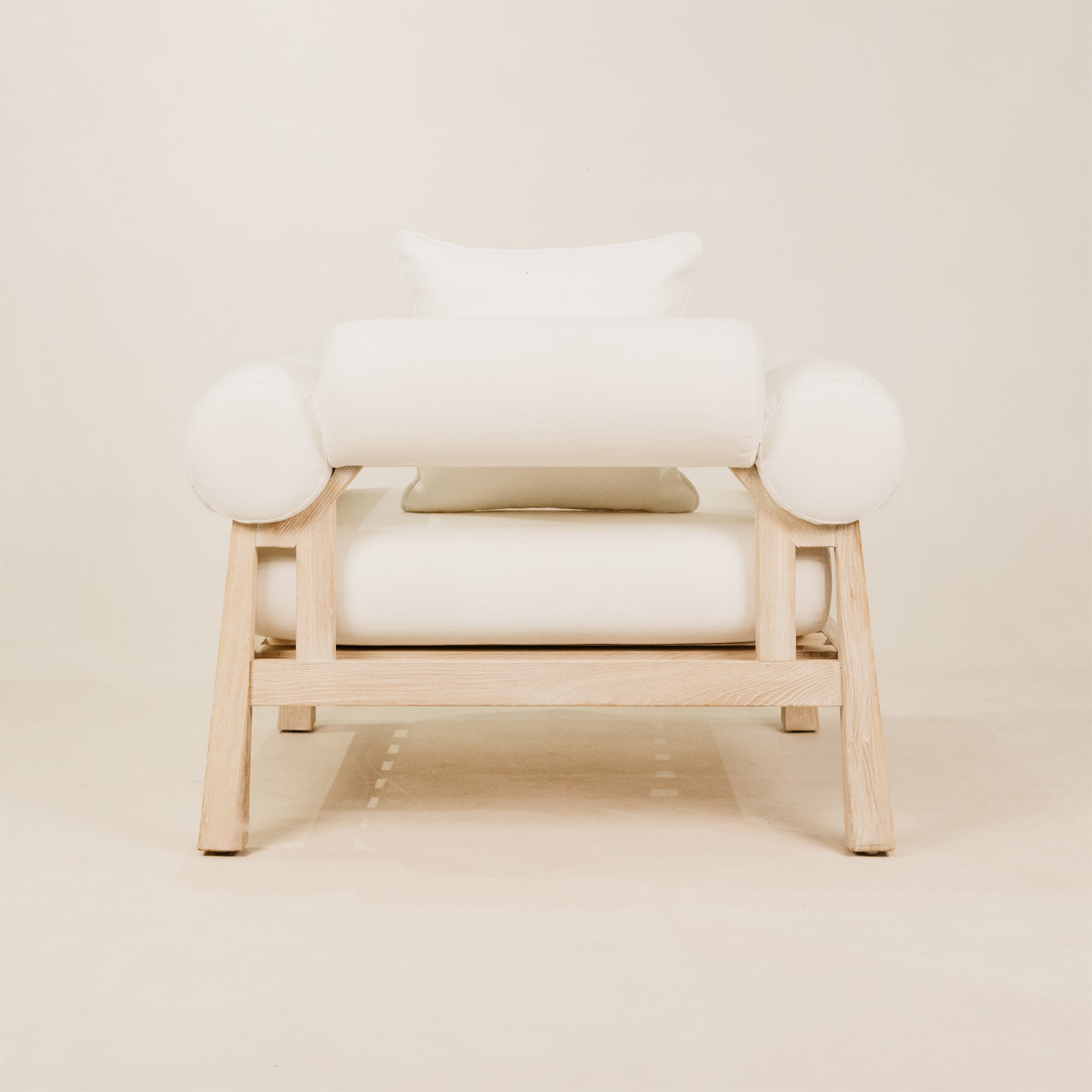 Vista Leisure Ashwood Chair – White