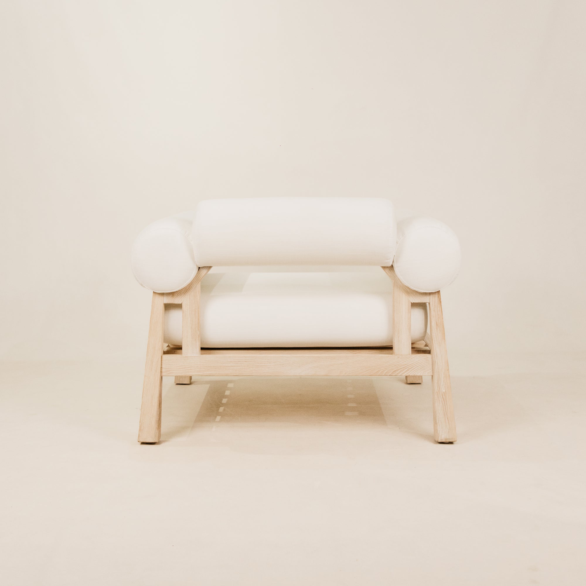 Vista Leisure Ashwood Chair – White