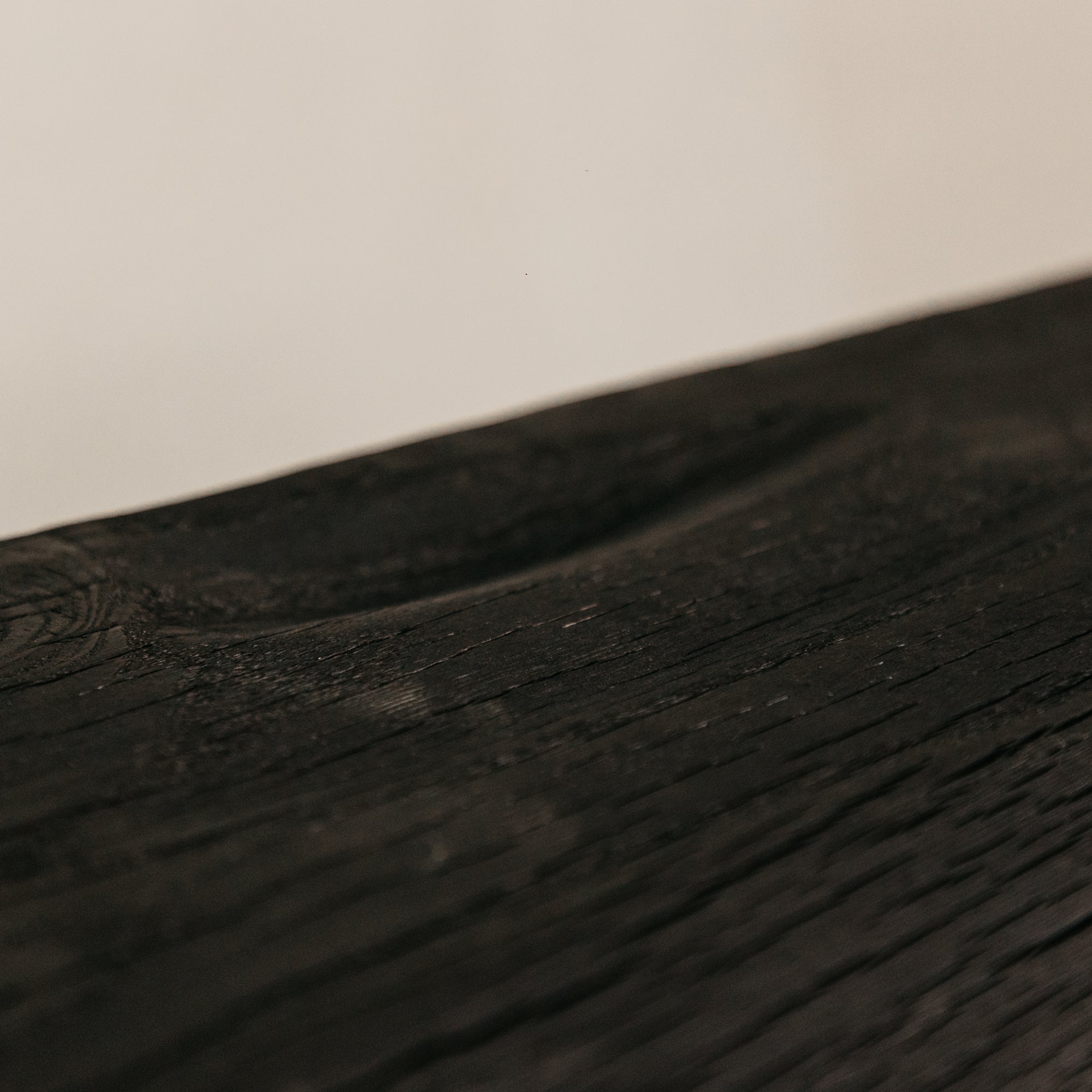 Weathered Server – Charred