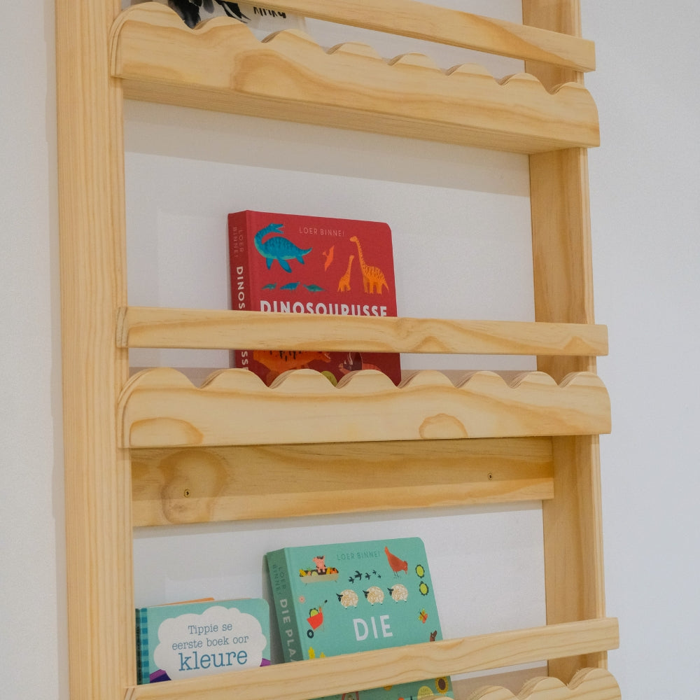 Woodinq Tiered Scallop Bookshelf