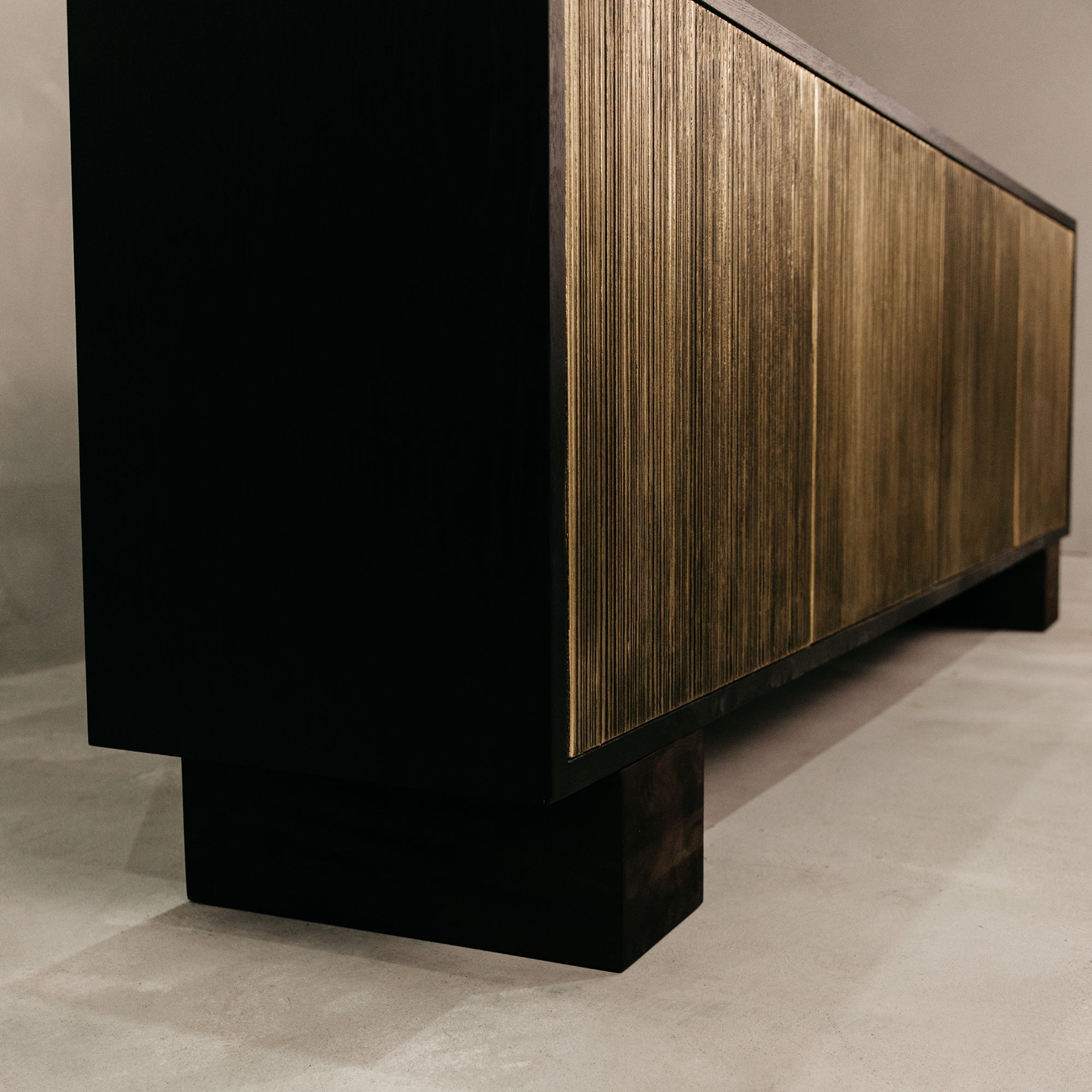 Zambezi Sideboard – Black & Gold