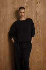 Reign Model Fleece Crew