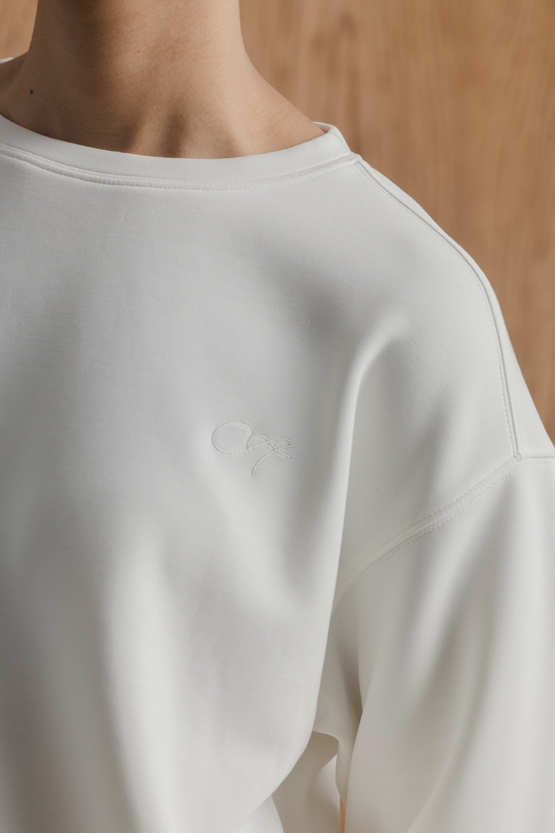 Reign Model Fleece Crew