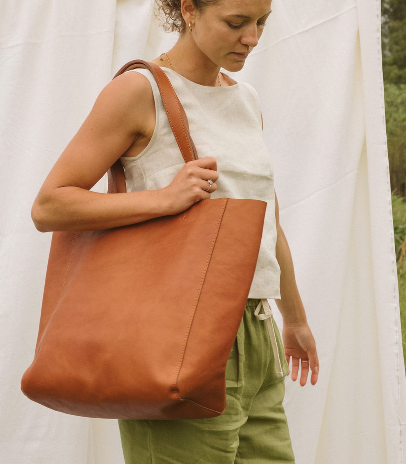 The Dalia Tote